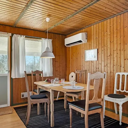 Awesome In With Kitchen Holiday home