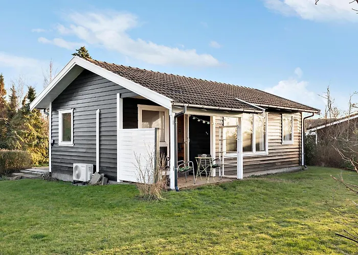 2 Bedroom Stunning In Casa vacanze Vordingborg